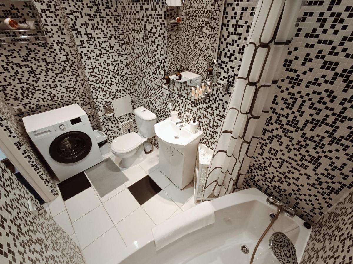 Centrally Located Studio Apartment Riga Kültér fotó