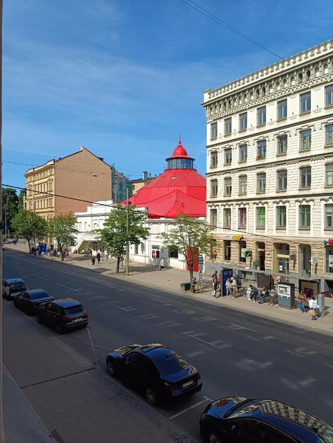 Centrally Located Studio Apartment Riga Kültér fotó